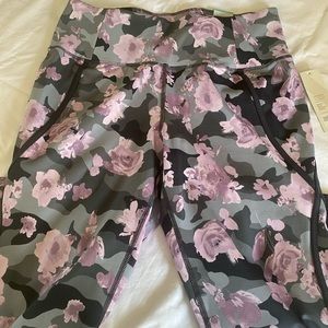 Lane Bryant Livi crop leggings